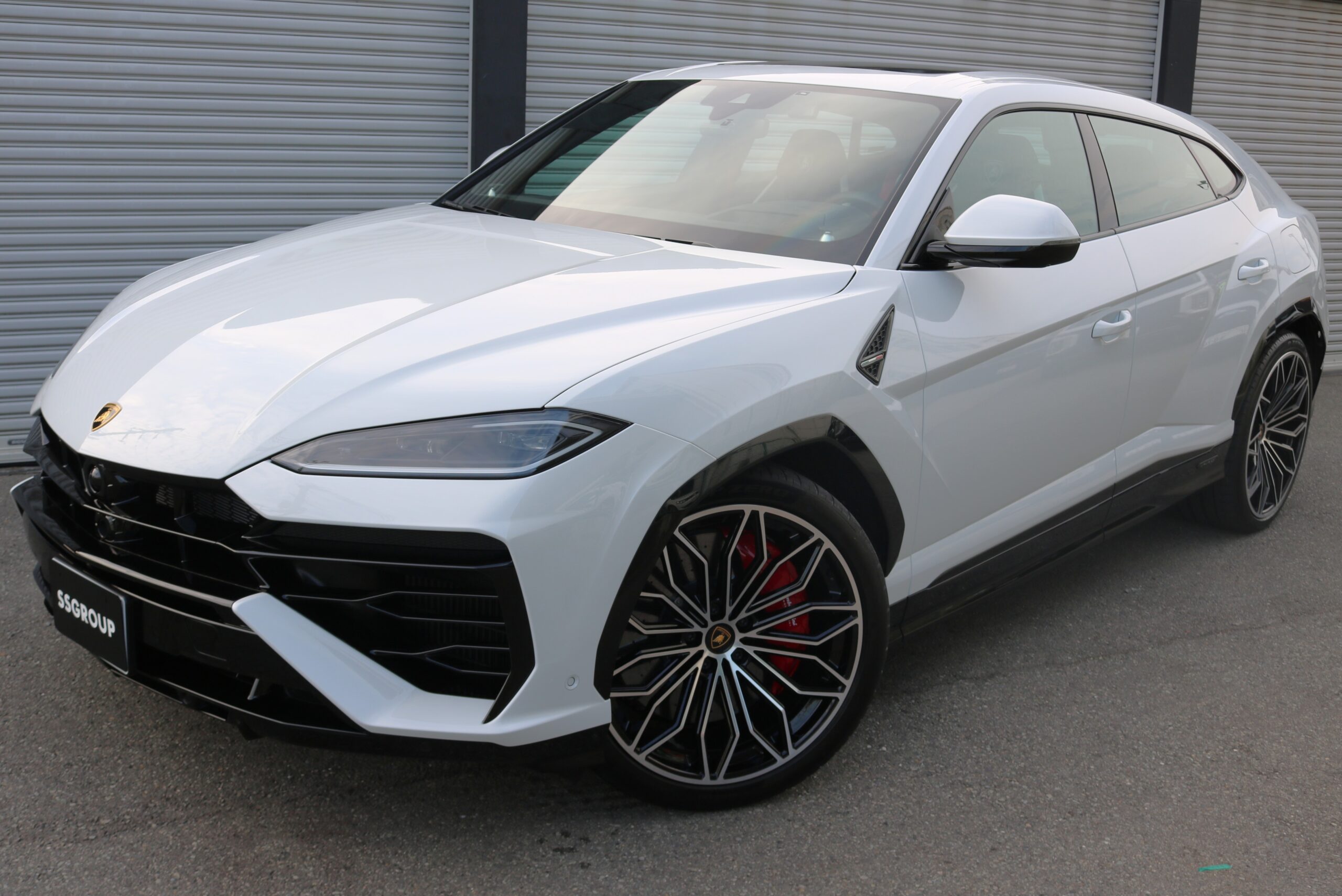 高価買取伝説☆令和7年式 ランボルギーニ ウルスSE 4WD LHD ビアンコイカロス