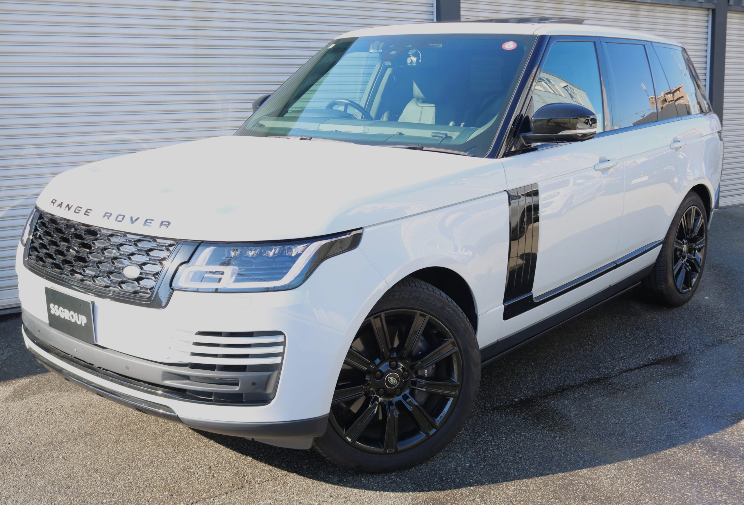 高価買取伝説☆令和2年式 ランドローバー レンジローバー ヴォーグ ブラックエクステリアPKG ユーロンホワイト